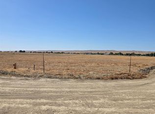 28144 Valley West Rd, Taft, CA 93268