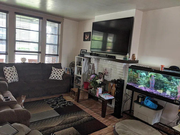 7445 McClure Ave — Photo 3