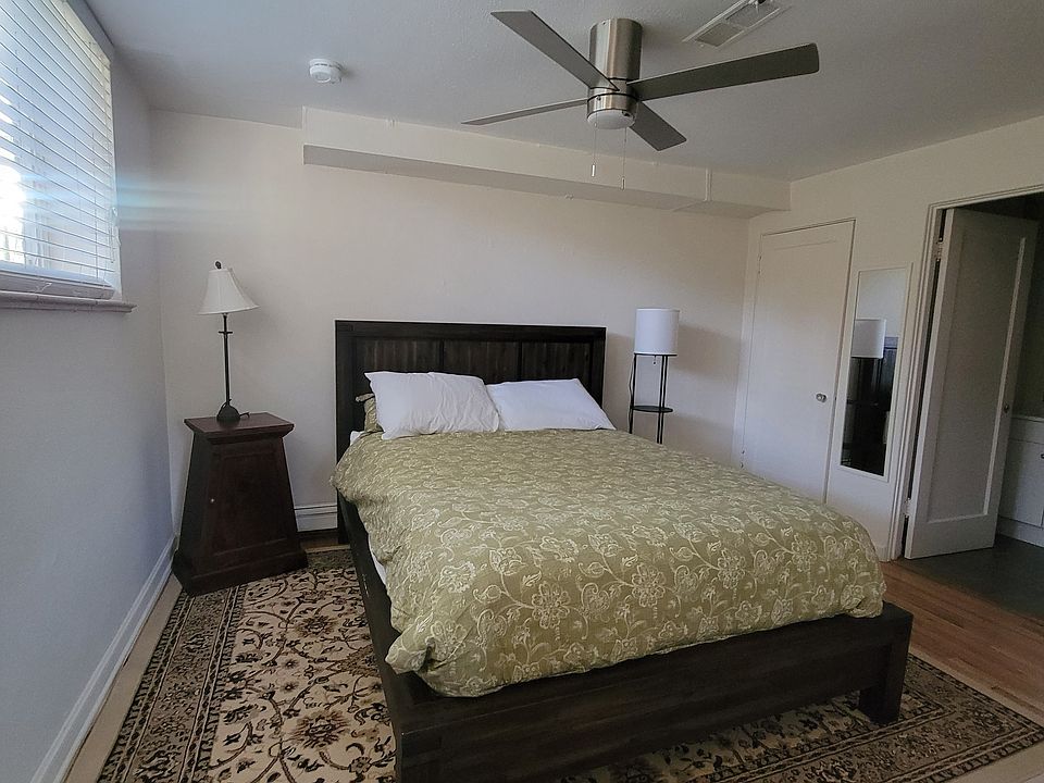 Bedroom furnished