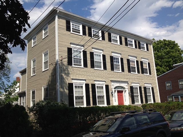 1st image of 19 Essex St APT 2