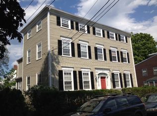 19 Essex St APT 2, Newburyport, MA 01950