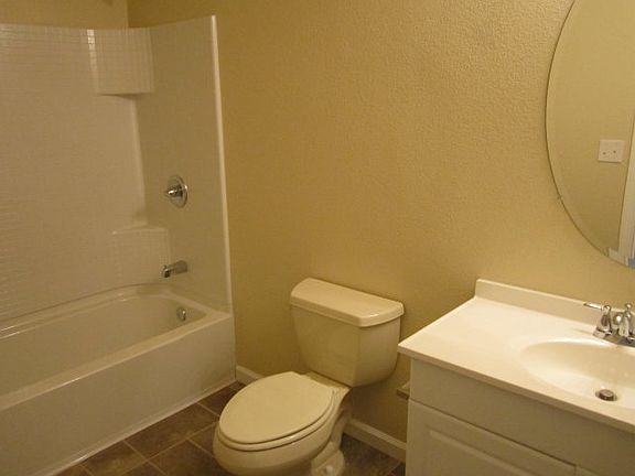 Spacious Bathroom