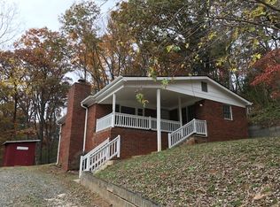 64 Wellington Dr, Asheville, NC 28804