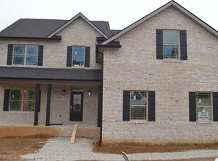 4520 McCloud Springs Ln, Knoxville, TN 37938