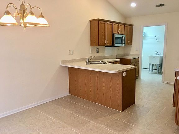 5th image of 8603 River Terrace Dr