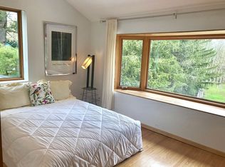 1716 Hubbard Rd, East Aurora, NY 14052