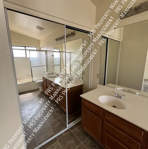 14846 S 27th St — Photo 14