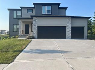 2708 SW 12th St, Lees Summit, MO 64081