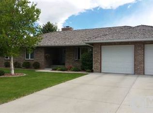 920 Meadow Lane Ave, Cody, WY 82414