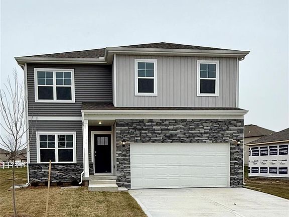 2nd image of 706 Solstice Cir