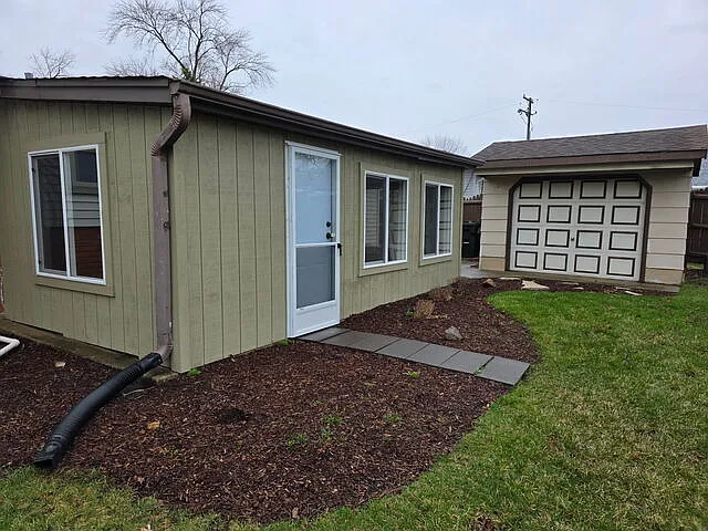 9407 Elm Ave — Photo 13