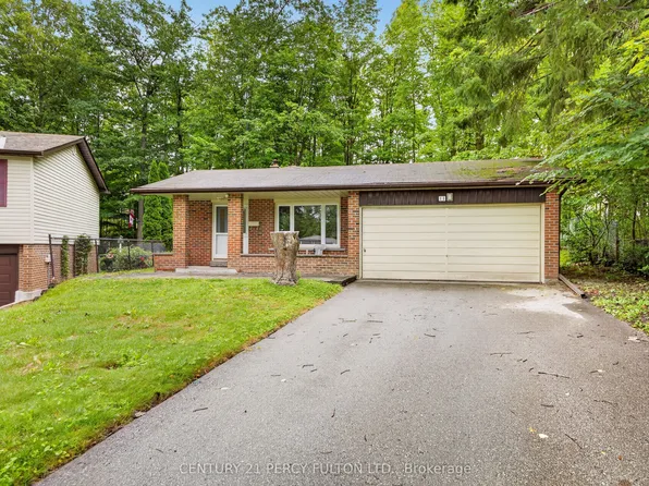 11 Aldergrove Cir, Barrie, ON L4M 4W6