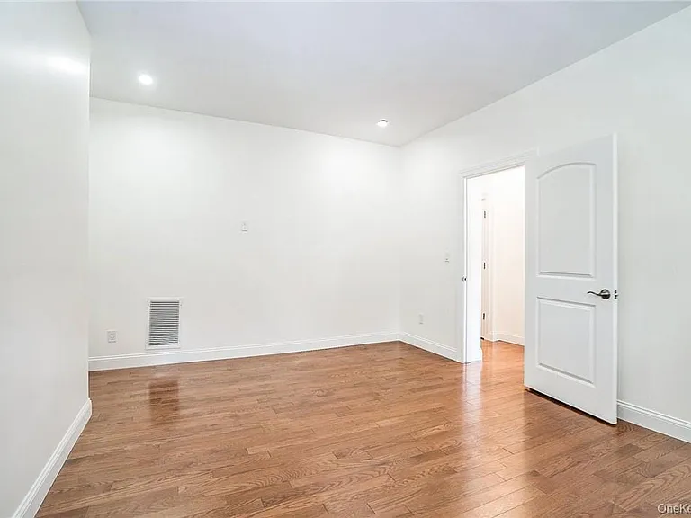 49 Rockledge Ave #2 — Photo 5