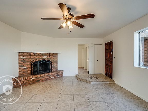 2nd image of 1303 N Emerson