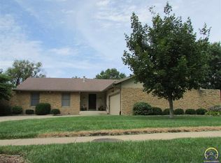 3451 SW Briarwood Ln, Topeka, KS 66611