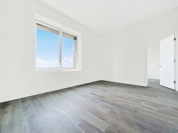 10 Nevins St #20I