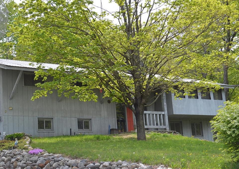 1st image of 1 Hillcrest Dr