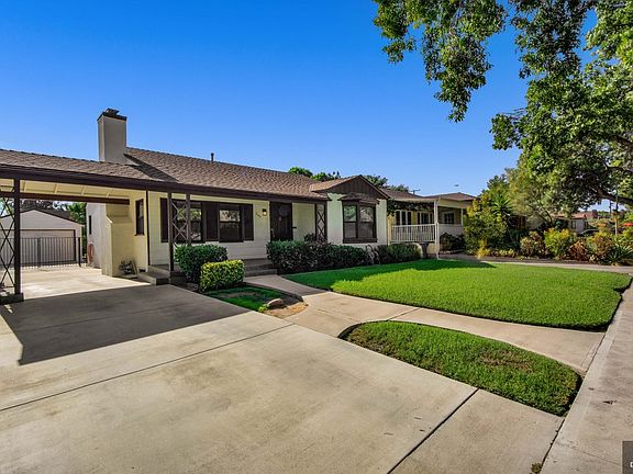 2nd image of 207 S Beachwood Dr