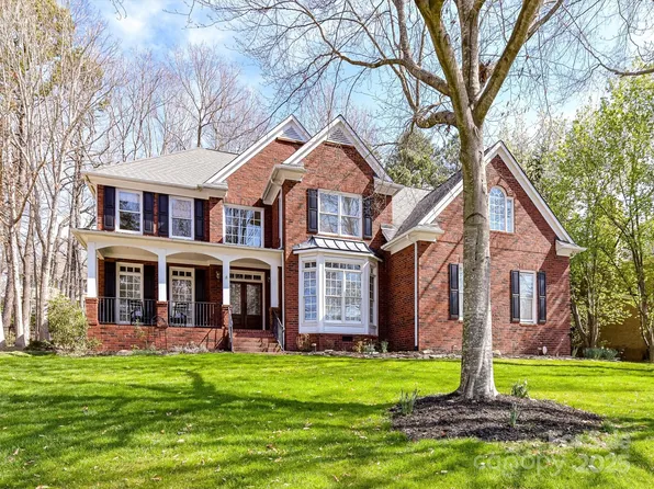 18322 Indian Oaks Ln, Davidson, NC 28036