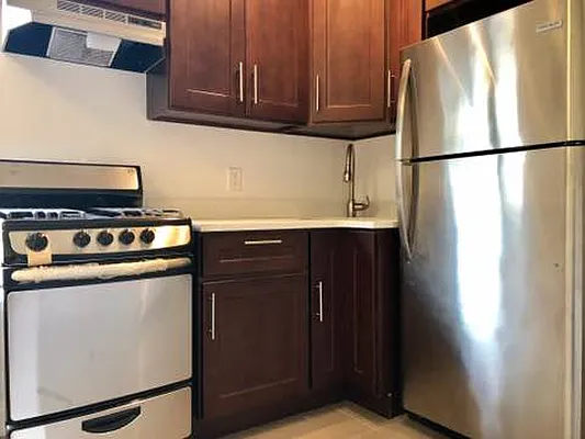 Rented by Premier One Realty LLC | media 10