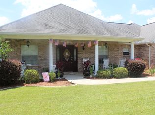 121 Apache Dr, Picayune, MS 39466