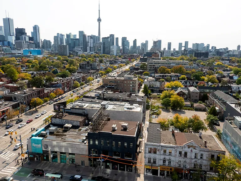 484 Spadina Ave — Photo 100