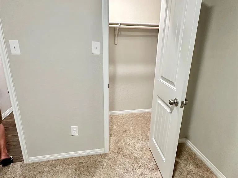 216 Windmill Palm Dr — Photo 25