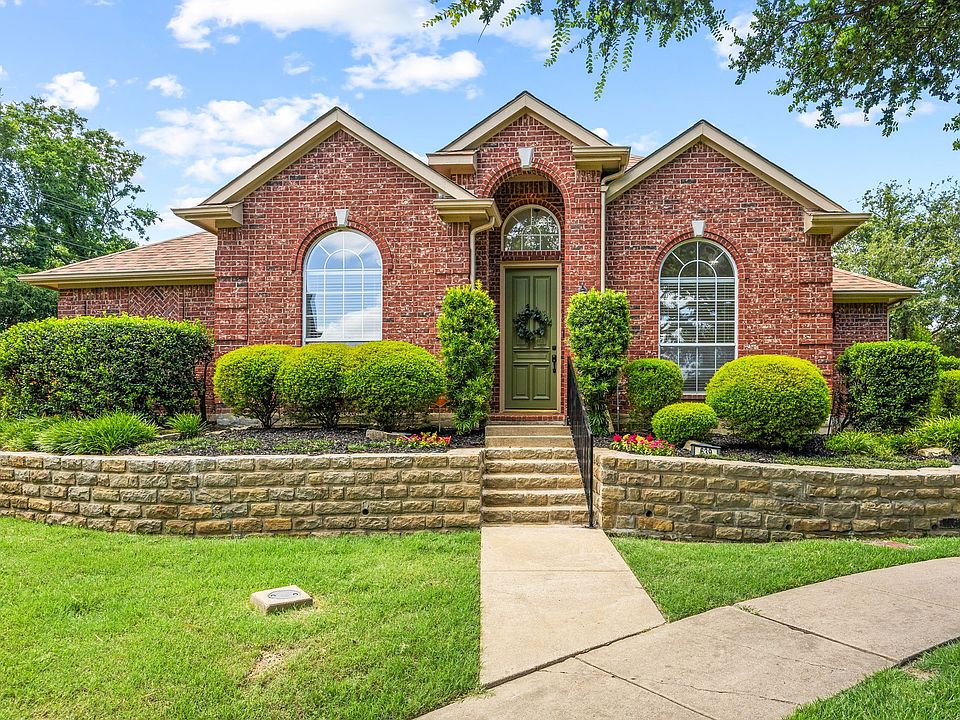 1st image of 639 Stafford Cir