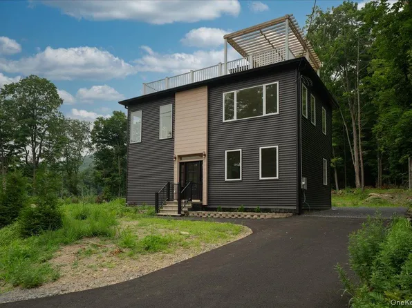 15 County Highway 5, Greenwood Lake, NY 10925