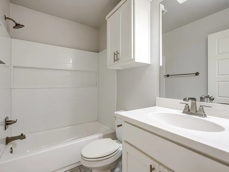 4323 W Country Club Dr — Photo 17