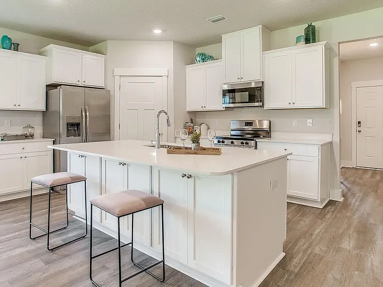 5667 Clarity St — Photo 5