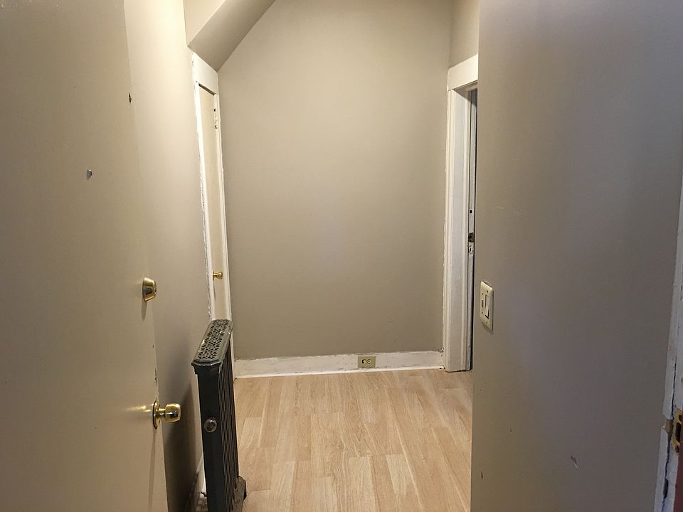 1st image of 22 N 18th St #1