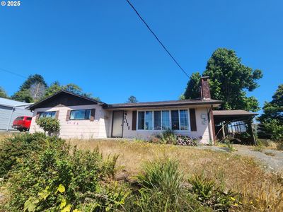 2160 Lombard St, North Bend, OR, 97459