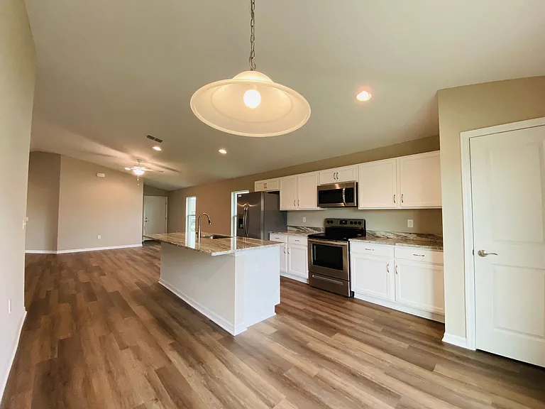 223 Hibiscus St — Photo 17
