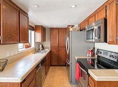 Modern kitchen