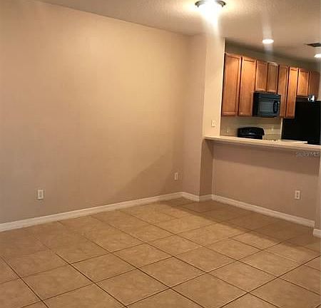 3rd image of 10954 Savannah Wood Dr #149