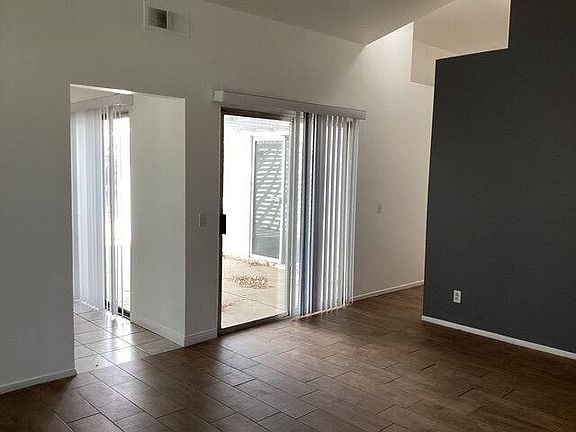5th image of 3030 Twincreek Ave