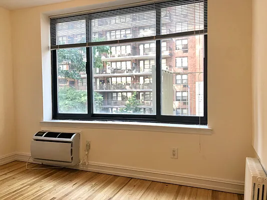 Rented by Corcoran | media 19