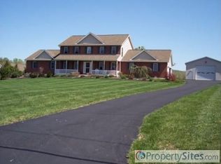 556 Bertolet Mill Rd, Oley, PA 19547