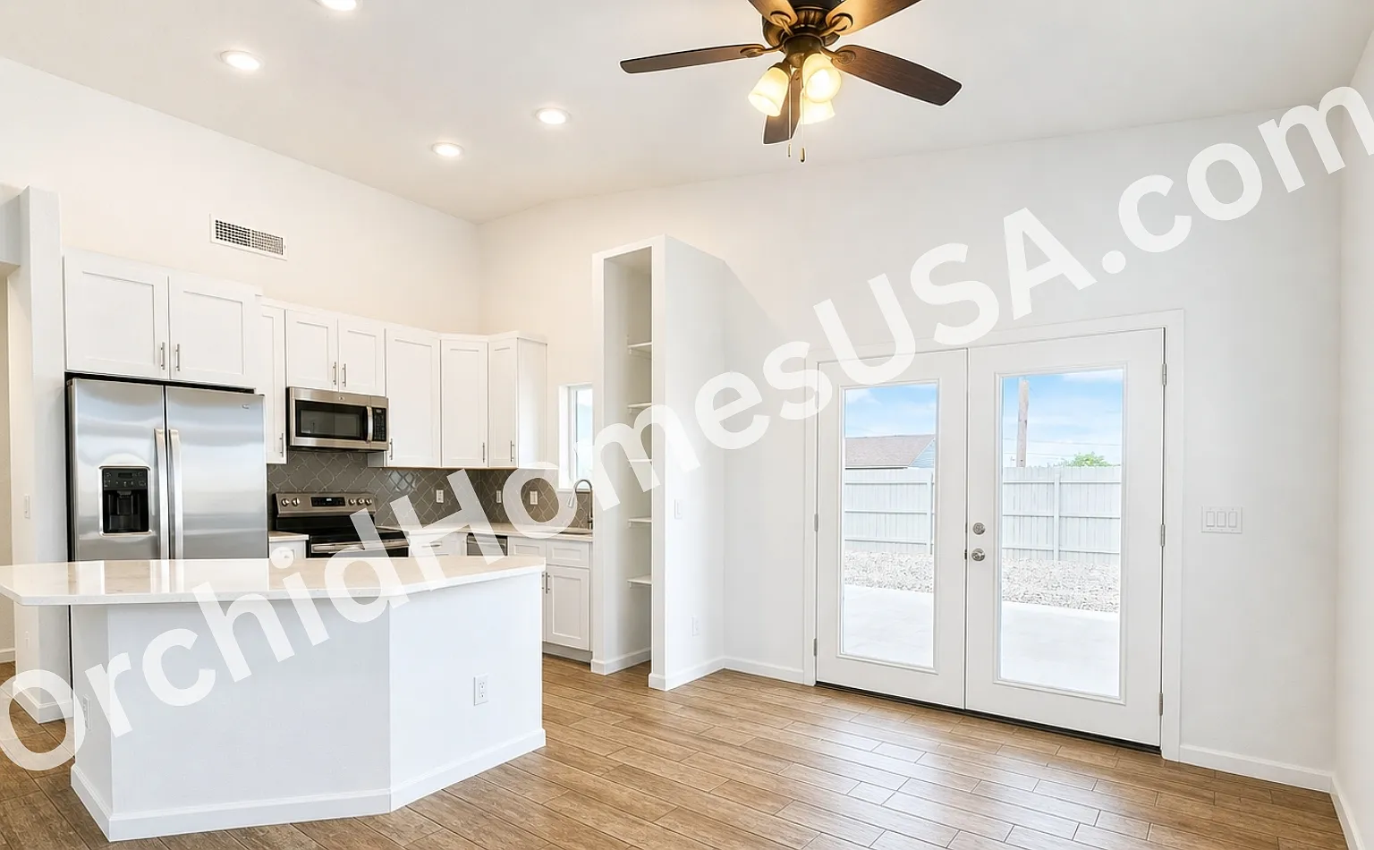 1112 East 4th Street - 1 — Photo 4
