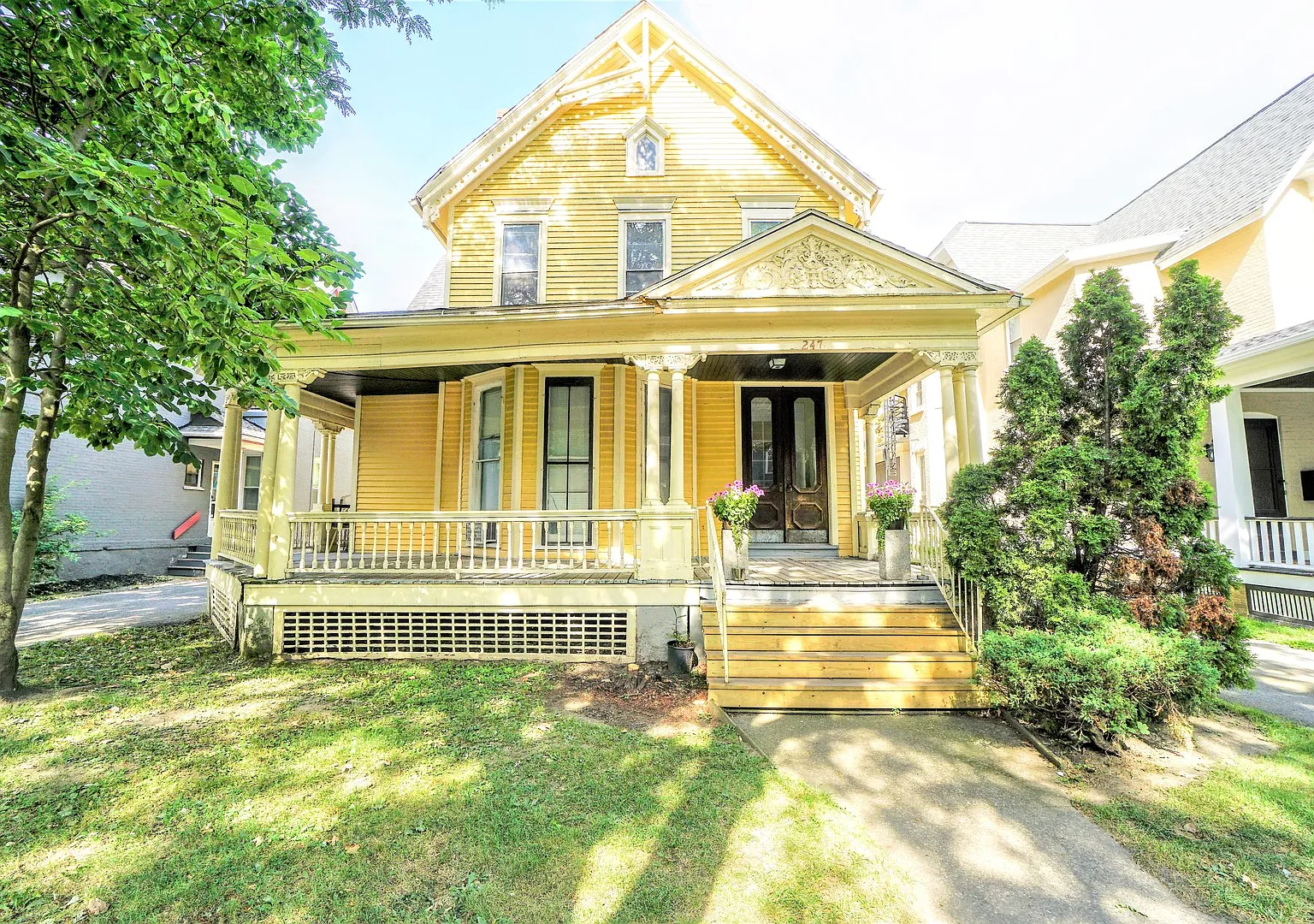 247 Meigs St — Photo 4