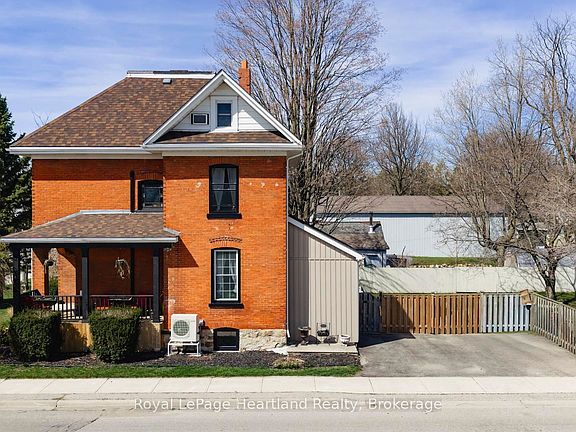 2nd image of 221 Bayfield Rd