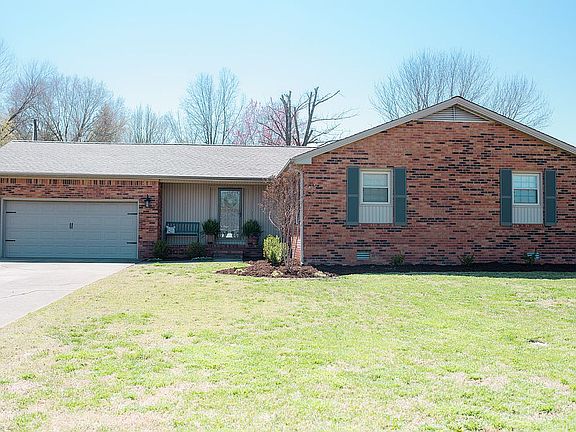 2nd image of 1707 Holiday Dr