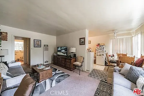 241 E Washington Blvd #2 Photo 1