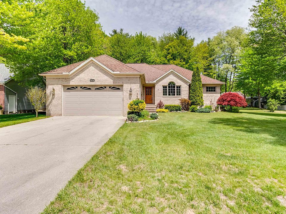 1st image of 5656 Pine Ct