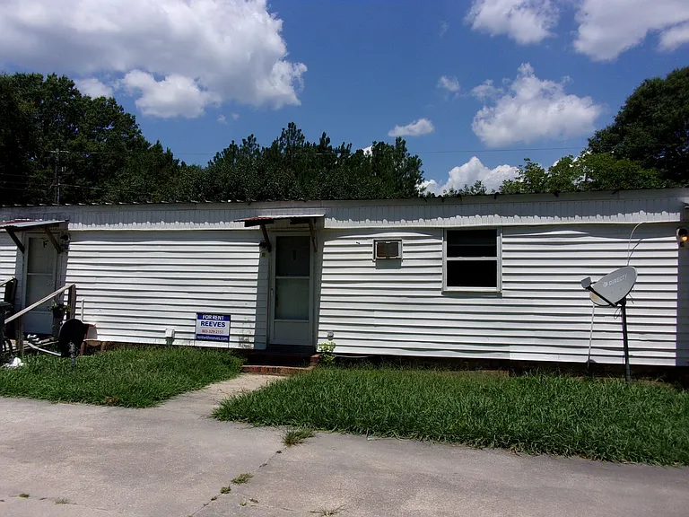 1331 Spanish Villa Ln #D — Photo 2