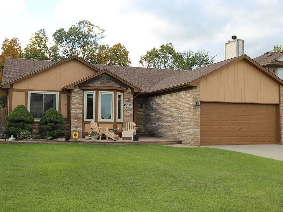 1st image of 45955 Royal Dr