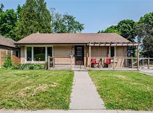 95 Berkley Rd, Cambridge, ON N1S3G8