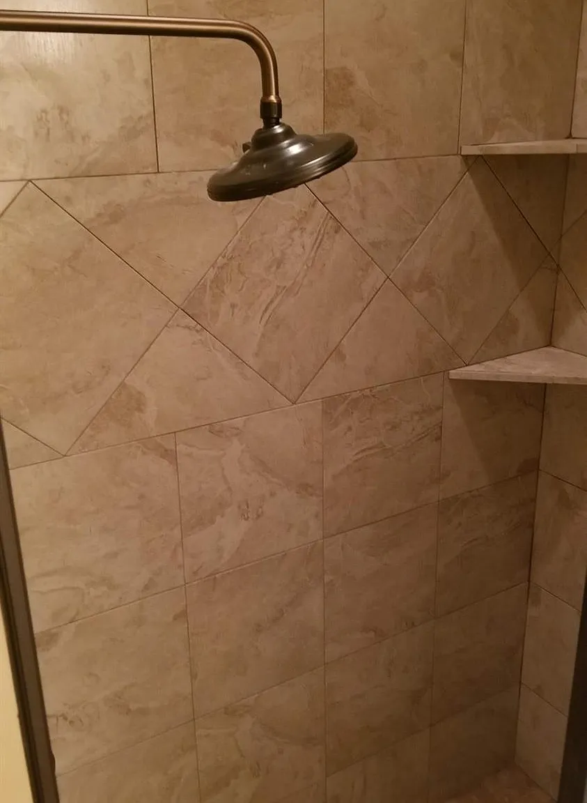 4 bed, 2068 sqft, $2,500 — Photo 3