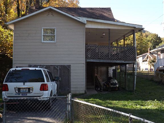 3rd image of 511 W Tennessee Ave